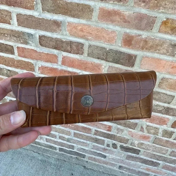 Tommy Bahama Accessories - Tommy Bahama Crocodile Alligator Glasses Sunglasses Brown Clamshell Case